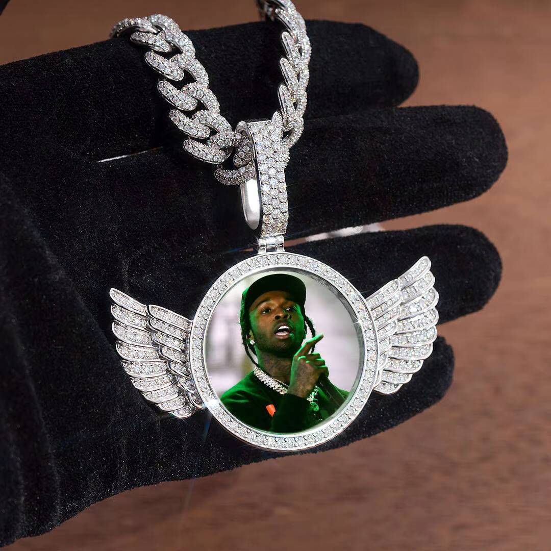 AAA GEMS Men 925 Sterling Silver Jewelry Customized Memory Plate VVS Moissanite Diamond Photo Pendant With Angel Wings