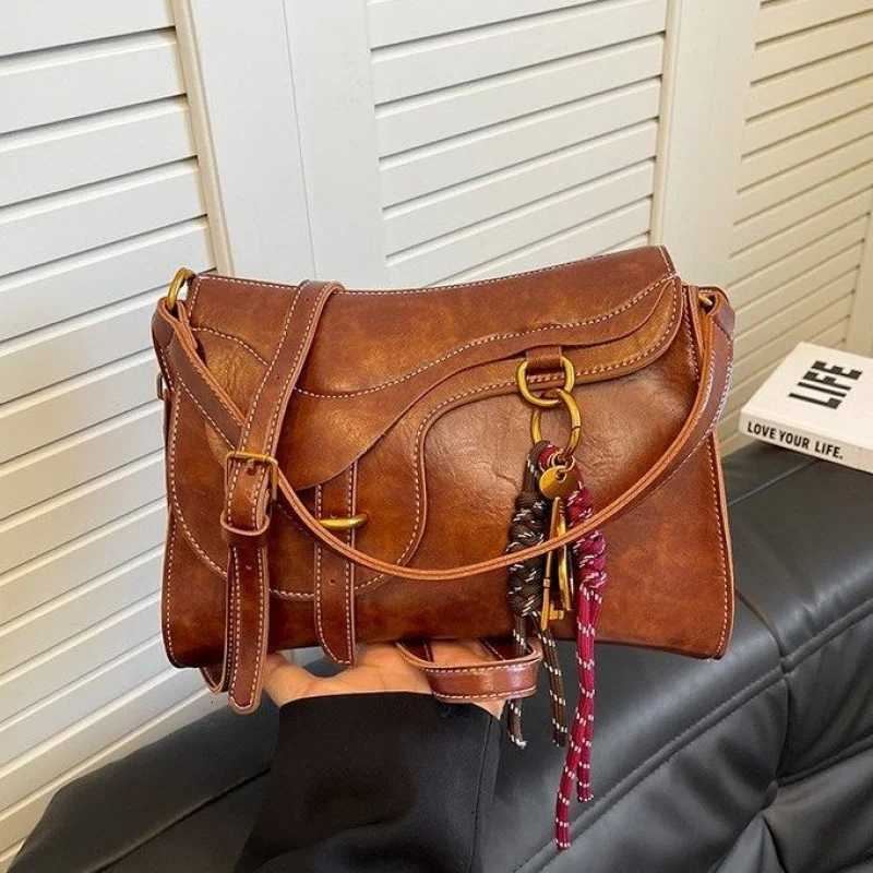 Elegant High-End Shopper Bag For Fashionable Women With Large Capacity Solid Color And Versatile Commuter UseW251117