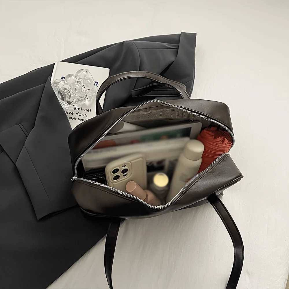 Retro College-Style Single-Shoulder Bag Versatile Large-Capacity Commuter Bag Fashionable Boston BriefcaseW251115