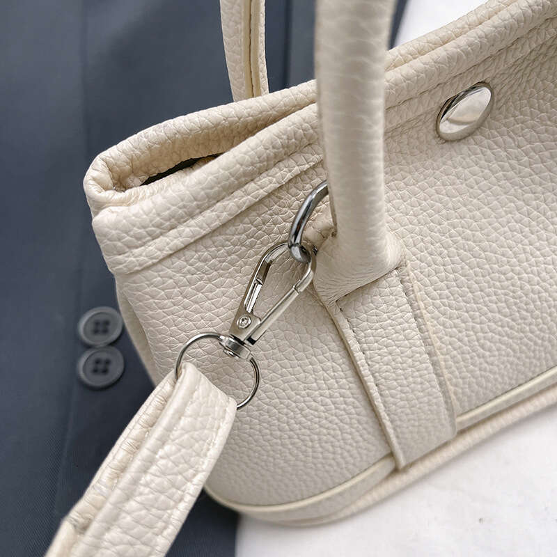 This years popular womens 2025 new model light niche high-end commuting handbag single shoulder crossbody bag