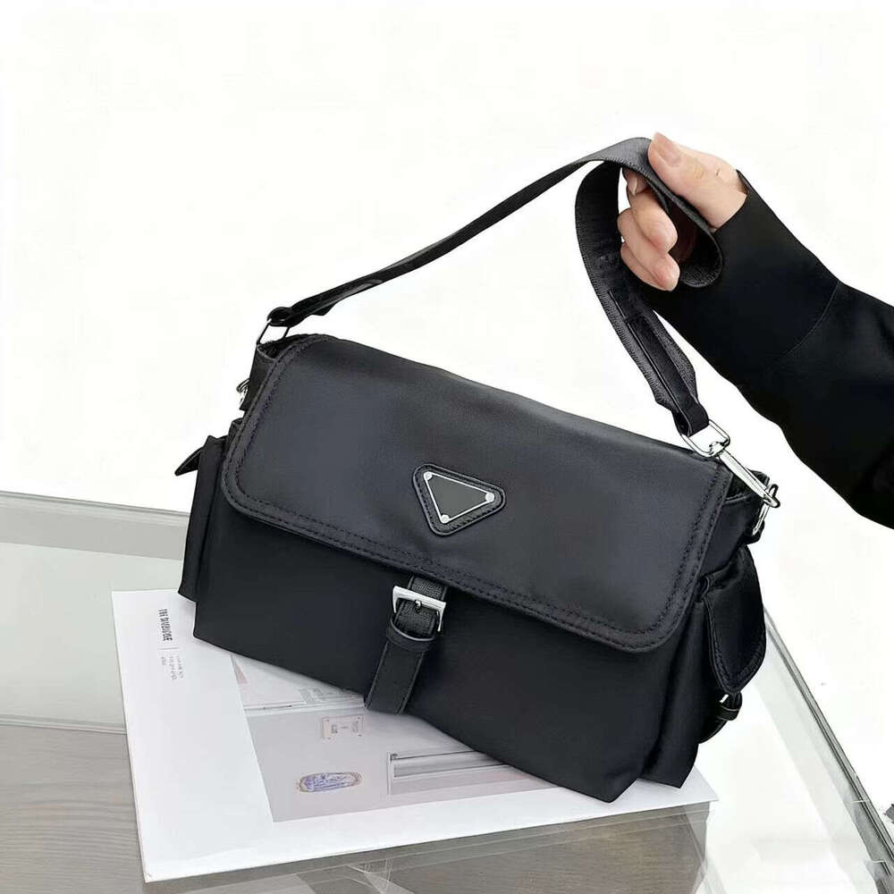 Style Black Nylon Men's Messenger Bag Fashion Casual Crossbody Bag with Triangle