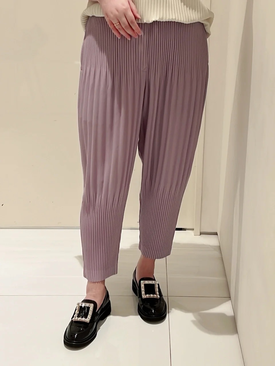 Men's linen pants men Miyake Homme Plisse Issey Pleated Fabric Fashion Casual And Women's Knickerbockers Pencil Z260315