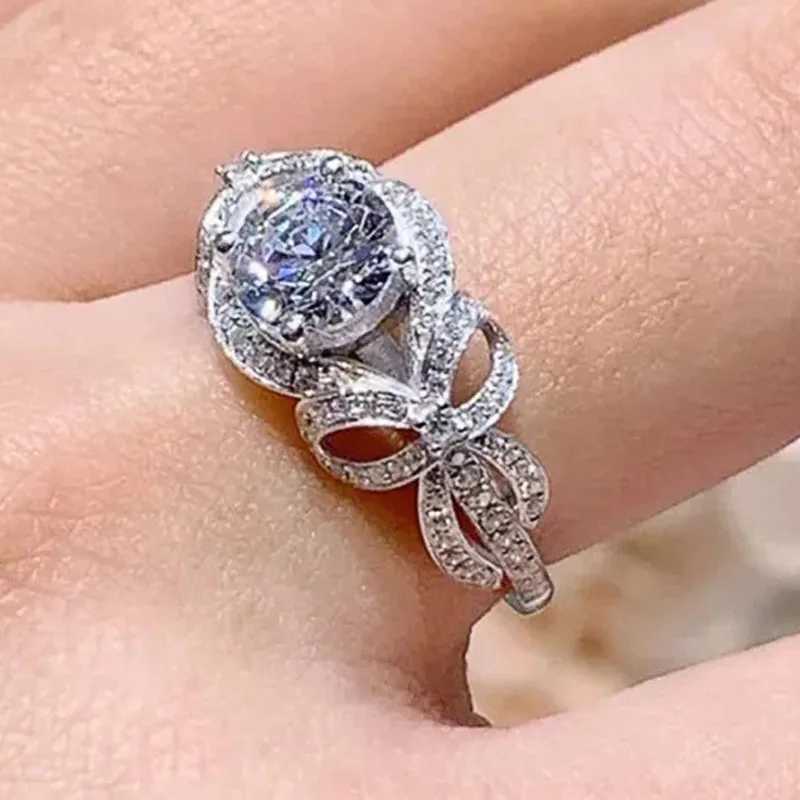 925 sterling silver womens wedding ring Exquisite bow design Sparkling cubic zirconia ring engagement party luxury jewelry W250417