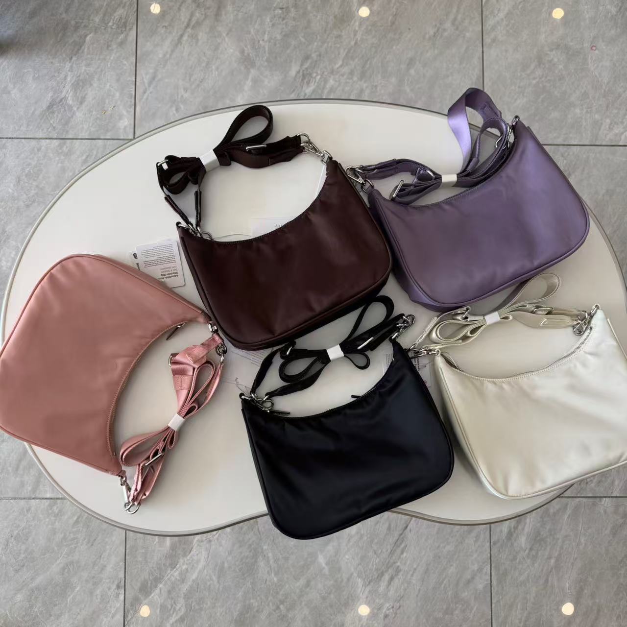 City Essentials Small Crossbody Shoulder Bag 3L fashion yoga bag