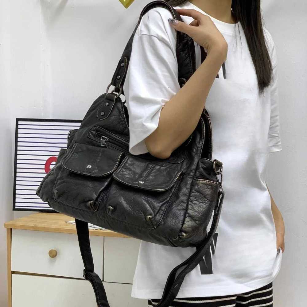 Ladies Fashionable Retro Multi Pocket Tote Bag Y2K Punk Motorcycle Bag Single Shoulder Crossbody BagW251115