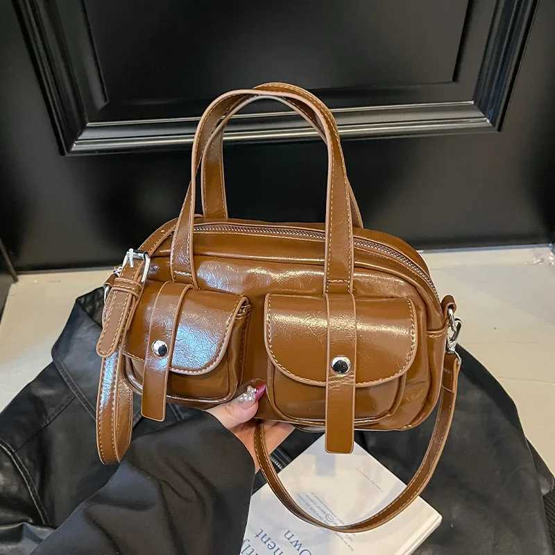 Fashion Double Pockets Design PU Leather Shoulder Bag For Women 2025 Tend Female Crossbody Bag Red Handbags Silver Lady BolsosW251115