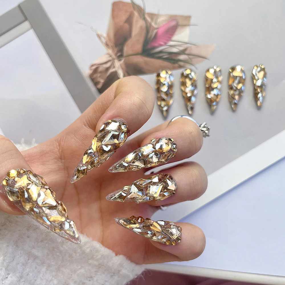 High quality gold fully sparkling diamond corner shaped handmade press used for nails sparkling rhinestones wearable fake nails 250415
