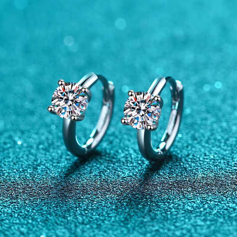 DHcollection Factory Wholesale Sterg Sier Earrings Women Simple 0.5ct Moissanite Hook Fashionable Jewelry for Parties Gifts