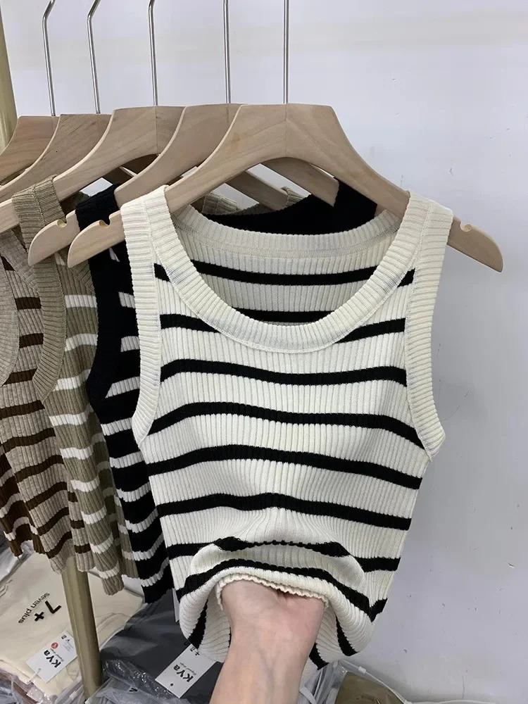 Summer Striped Tank Tops Women Sleeveless Knitted T-Shirts Crop Tops Female Elastic Slim Casual Vests Spring Pullover Camis 2025 250417