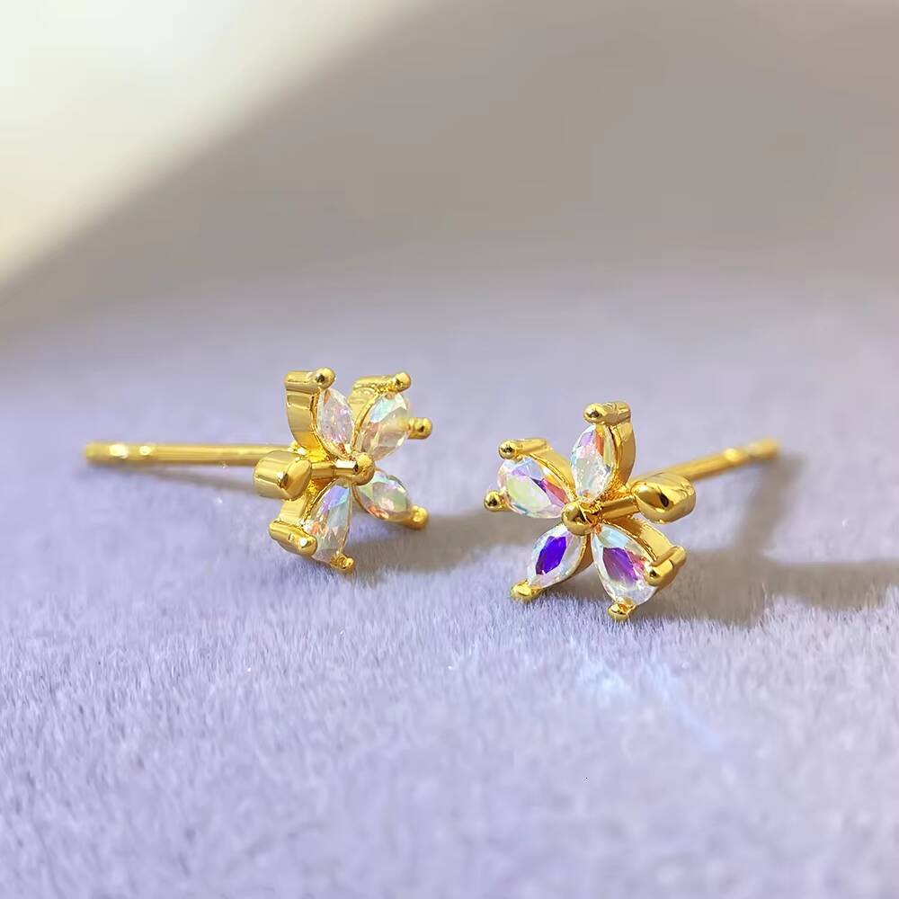 Wholesale Elegant Floral S925 Sterling Silver Stud Earrings Gold Plated with Zircon Stone Cute Style for Anniversary and Party