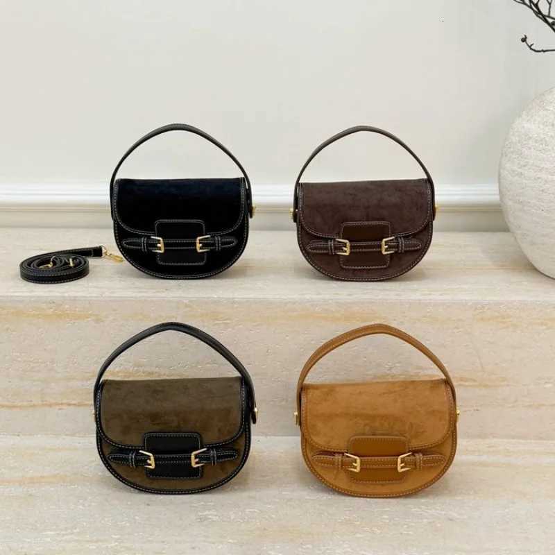 Womens Elegant Leather Tote Bag Featuring Trendy Design And Casual Vintage Vibe Perfect For Daily CarryW251117