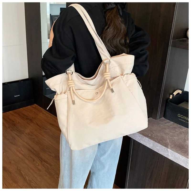 Elegant Classic Designer Handbag For Women Paris Fashion Large Capacity Leather Clutch Trendy UniqueW251117