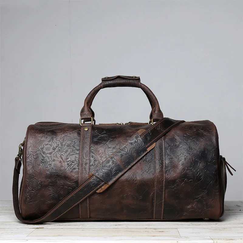 Vintage Embossed Tote High-Capacity Leather For A Short Trip Baotou Leather Belt Shoe Compartment Clothes Duffel Bag Gym BagW251115