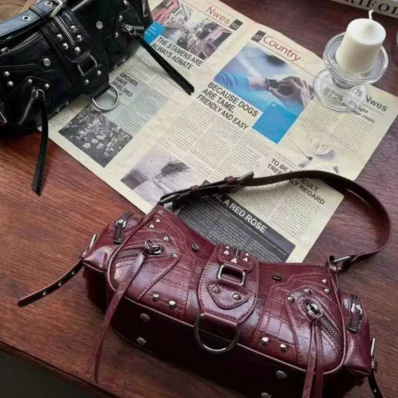 Bloom Vintage Black Y2k Shoulder Bags Women Sweet Cool Hot Girls Rivet Pu Leather Handbag Ladies Moto Biker Underarm Bag ChicW251115