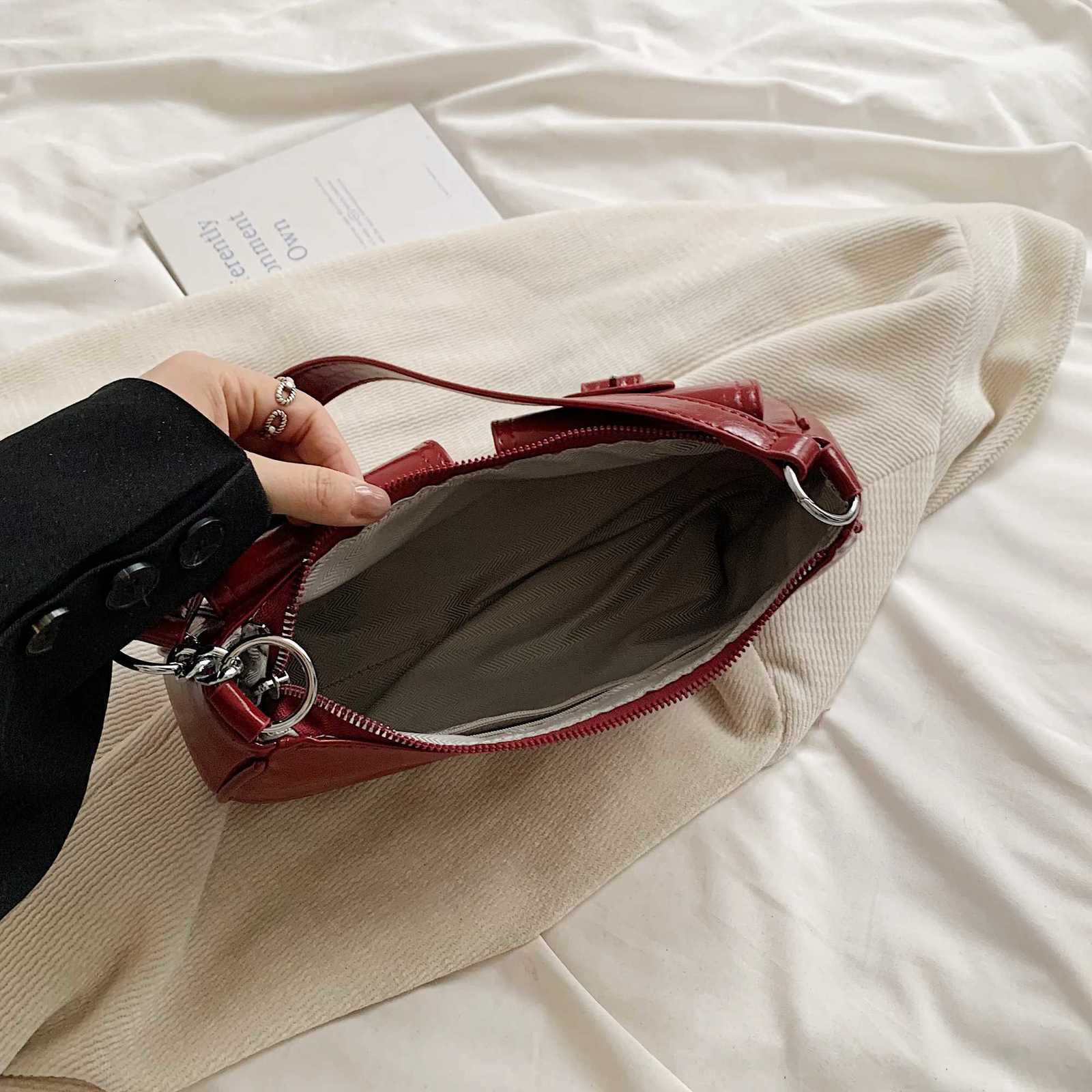 Vintage Handbags Small Women Designer Shoulder Bags England Style PU Leather Female Bags Cute Retro Elegant Locomotive BagW251115