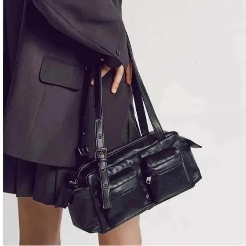 Korea New 2025 Motorcycle Bags Womens Crossbody Bag Small Designer Commuter Handbag Cowhide Leather Single Shoulder BagW251115