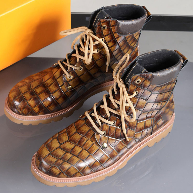 Designer Luxury Mens Bastille Combat Boot Height Increasing Leather Boots Patent Leather Men Autumn Winter Casual High Top booties Strap Martin booties man shoes