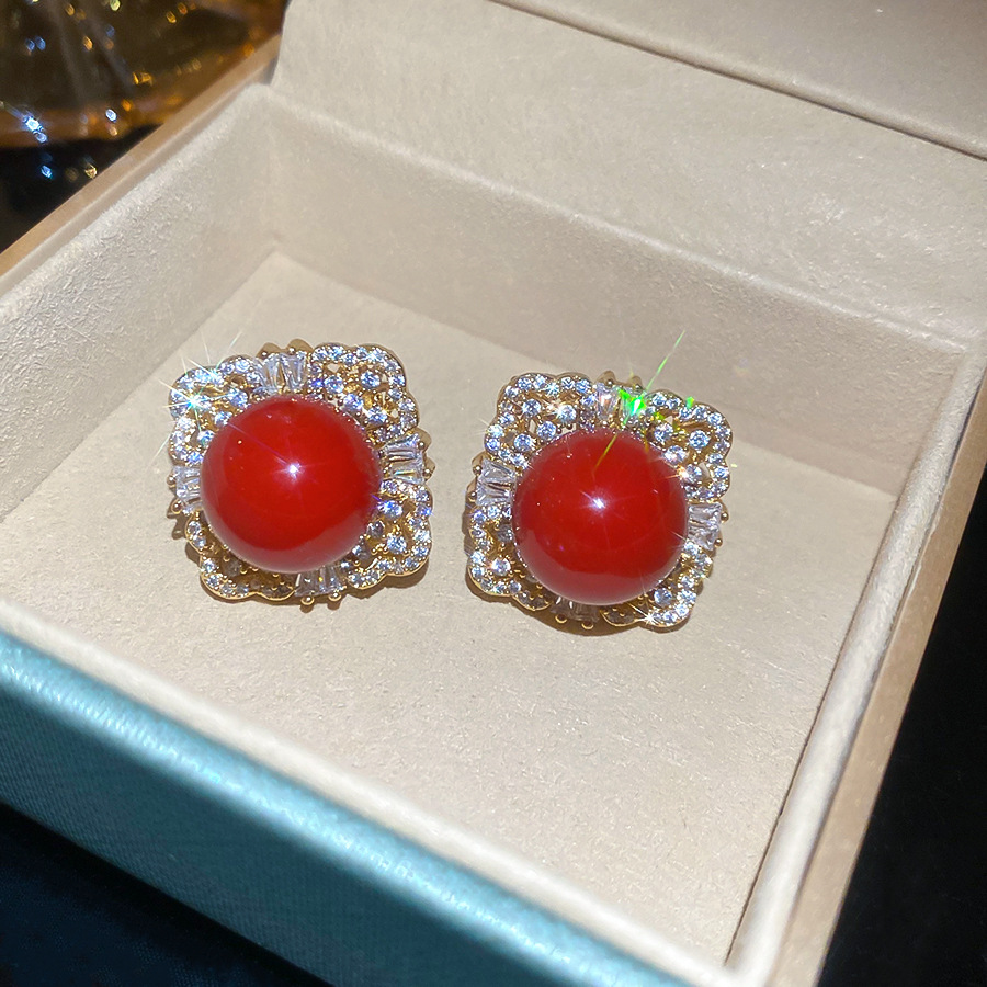 Silver Needle Zircon Pearl Geometric Square Stud Fashion Retro Niche Exquisite Light Luxury High-end Feel Earrings for Women - view 5