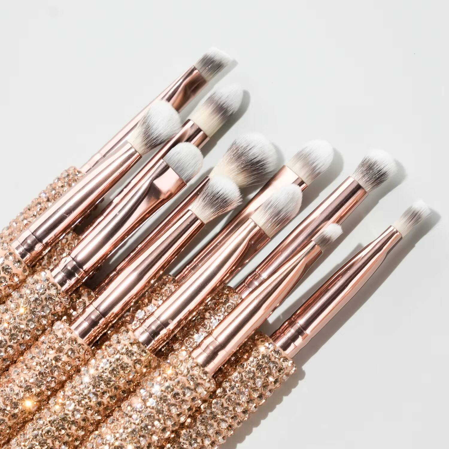 YM Factory Glitz Bling Makeup Brushes Set Wholesale Custom Rhinestone Professional Beauty Makeup Brush Kit Private Label