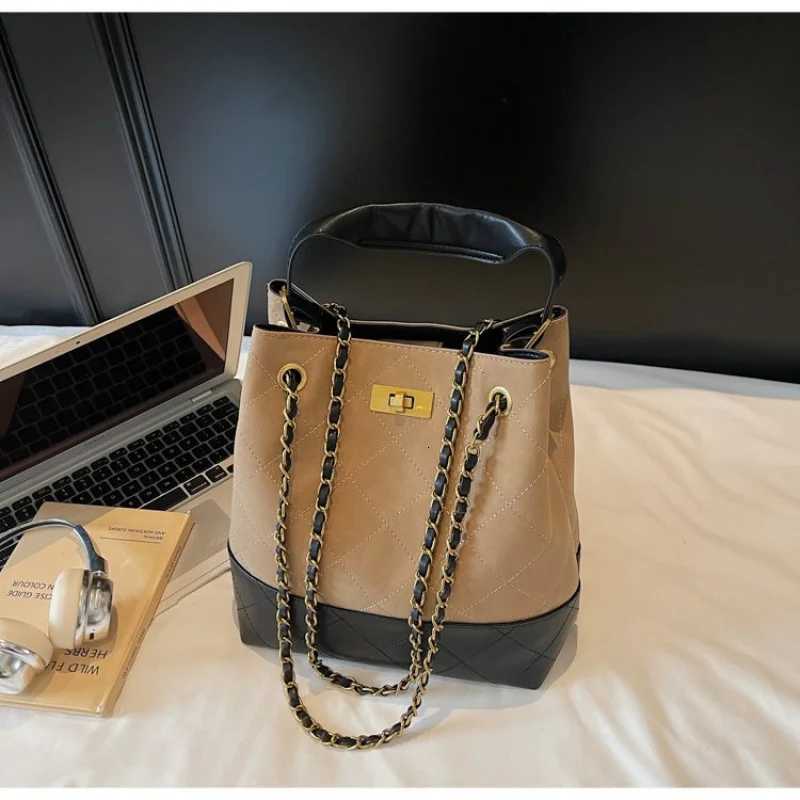 Popular Elegant Womens Crossbody Bag From Luxury Brand Famous Designer Leather Shoulder Messenger DailyW251117