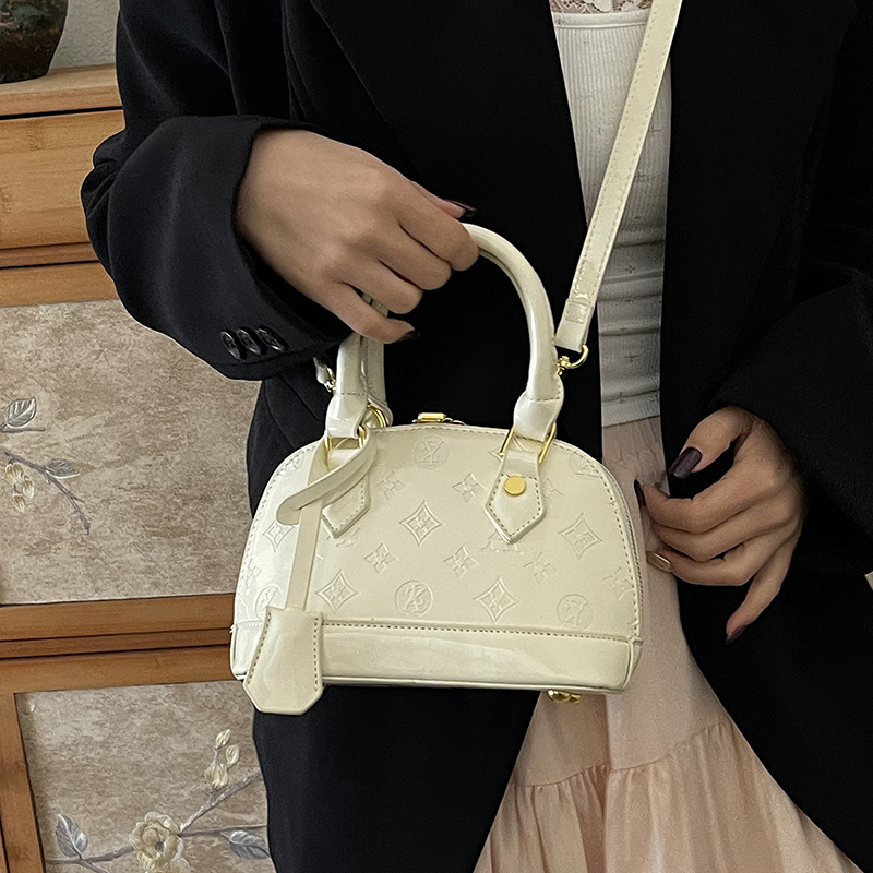 Free Shipping 2025 Hottest Shell Bag Fashion Versatile Glossy High Quality Women Shoulder Crossbody Bag Available in Red Black and More Colors