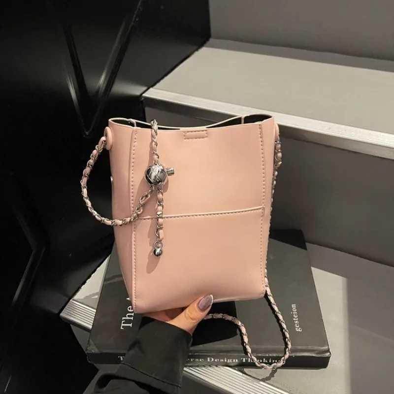 Popular Classic Womens Messenger Bag Leather Shoulder Crossbody Handbag By Luxury Brand Famous DesignerW251117