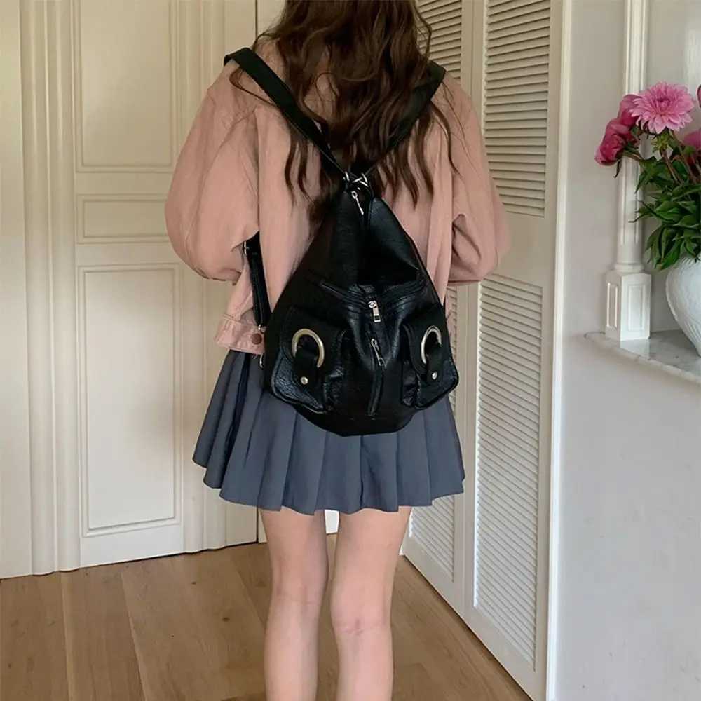 Portable Y2K Retro Shoulder Bag Large Capacity Soft Leather Vintage Backpack Fashion Korean Locomotive Pack GirlsW251115