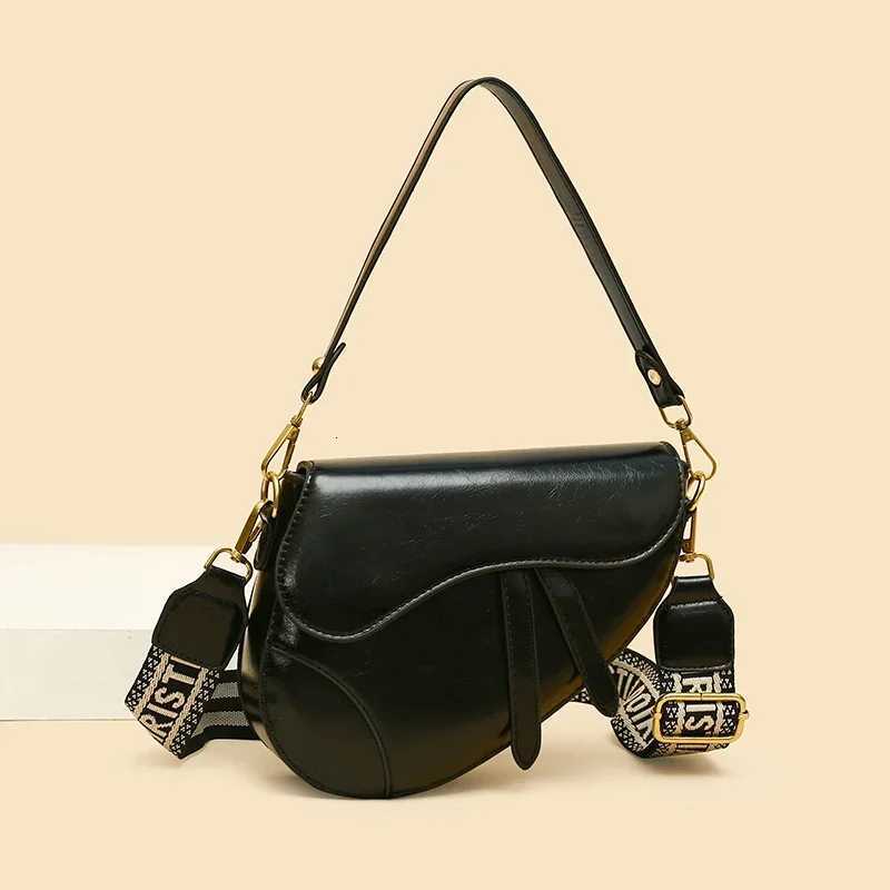 Fashionable Leather Clutch Mini Bag for Superstar Show Women with Casual Business Use and Large PocketW251117