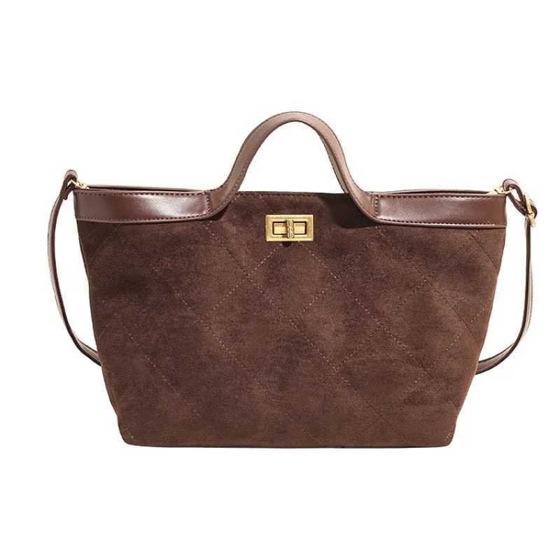 Ladies Tote Bag Made Of Premium Leather Boasting High-End Paris Trendy Daily Stylish LookW251117