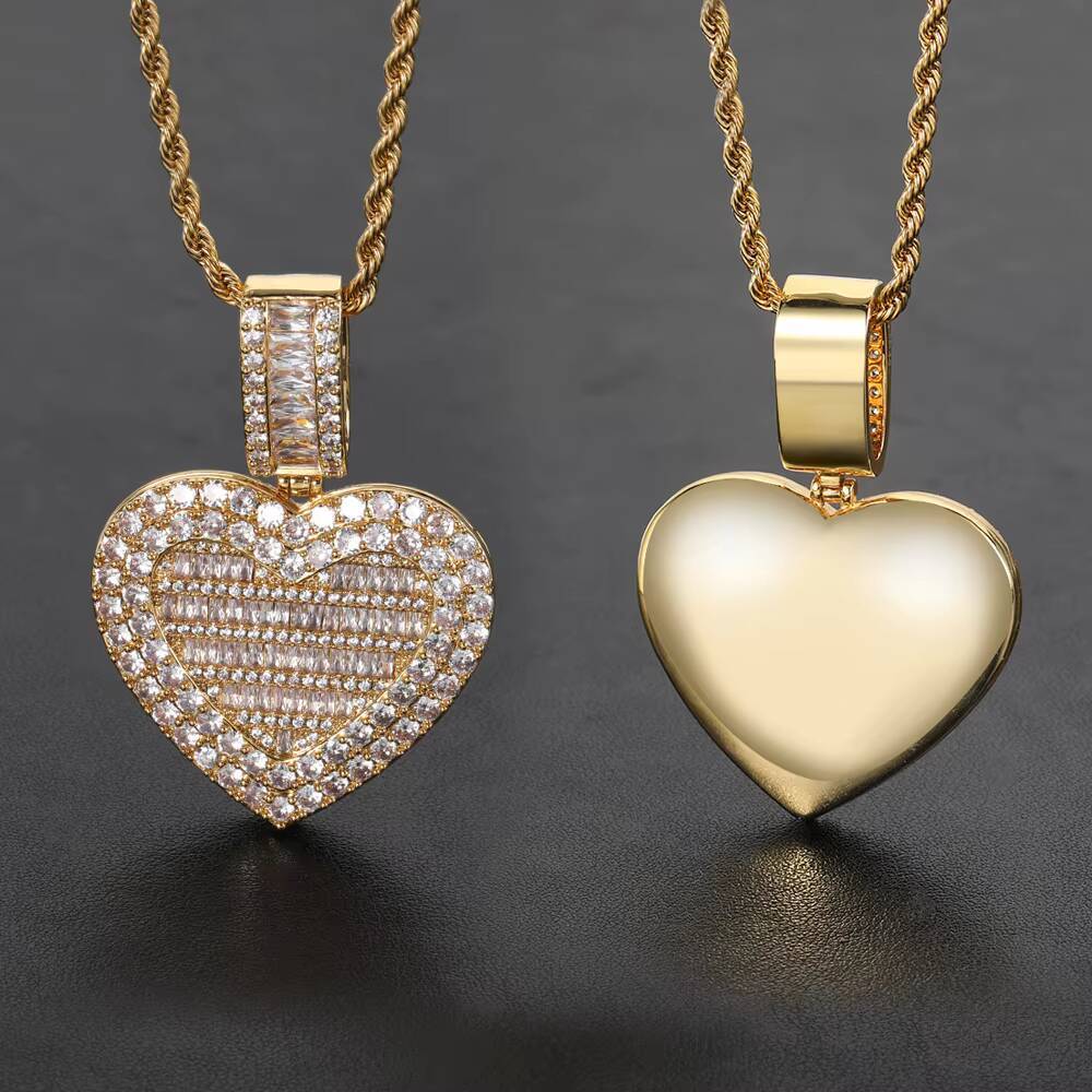 Laboratory cultivation of Moissanite Personality Iced Out CZ Locket Custom Heart Family Memory Photo Frame Pendant With Acrylic