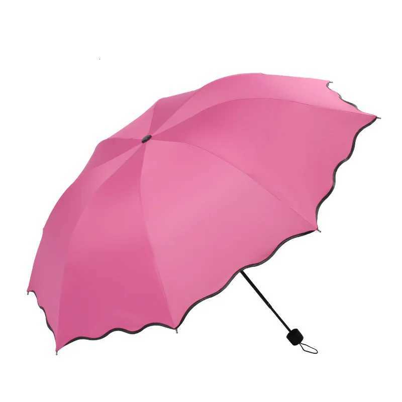 A lightweight folding umbrella an 8-bone umbrella stand and a flower shaped design on the umbrella face when it comes into C251117