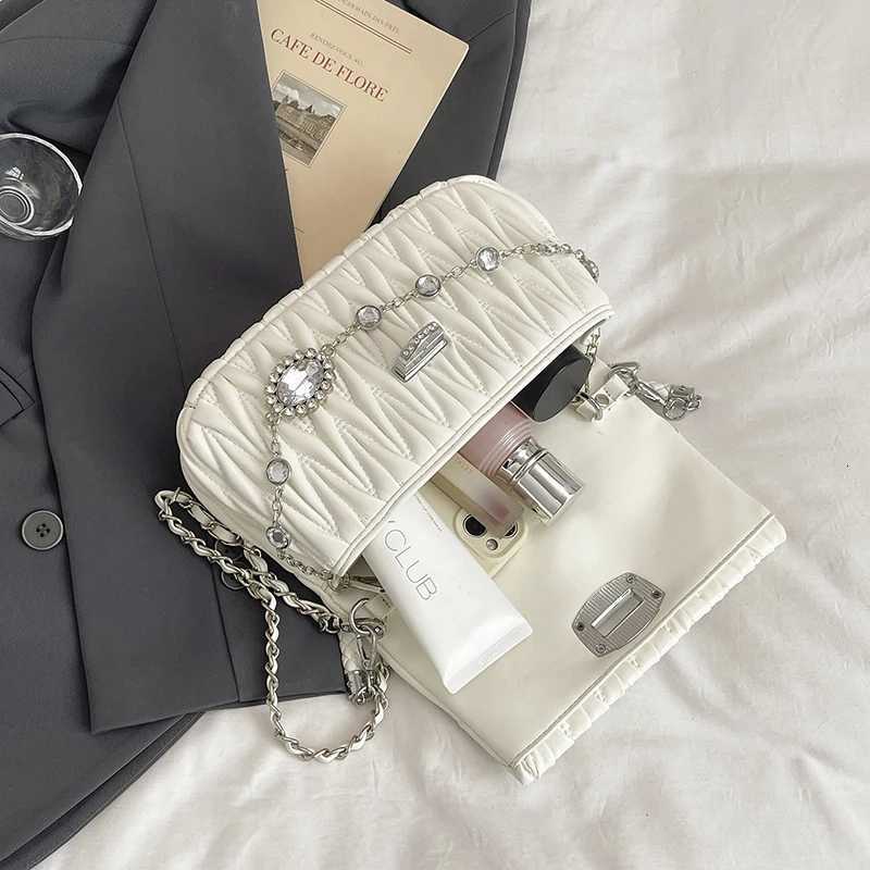 Elegant Vintage Leather Backpack Bag with Letter High-End Fashion for Men and Women Solid ColorW251115