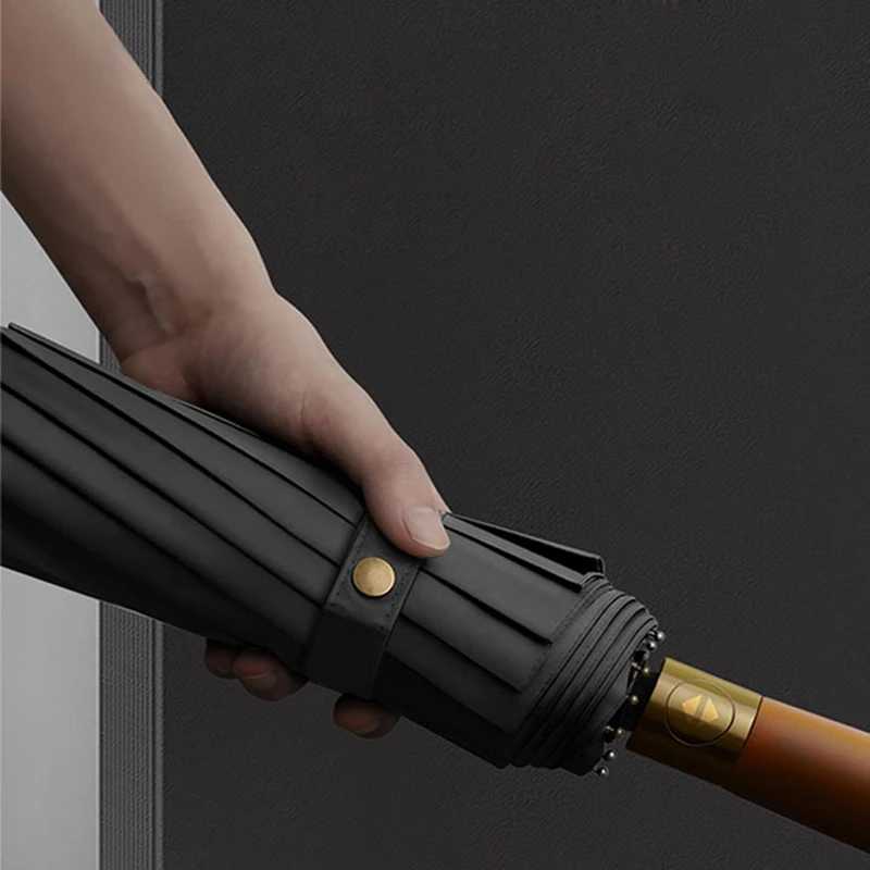 UV Umbrella for Men Women 12Ribs Wooden Handle Automat Umbrella Windproof Fold Strong Vinyle Business Luxury Travel Accessories C251117