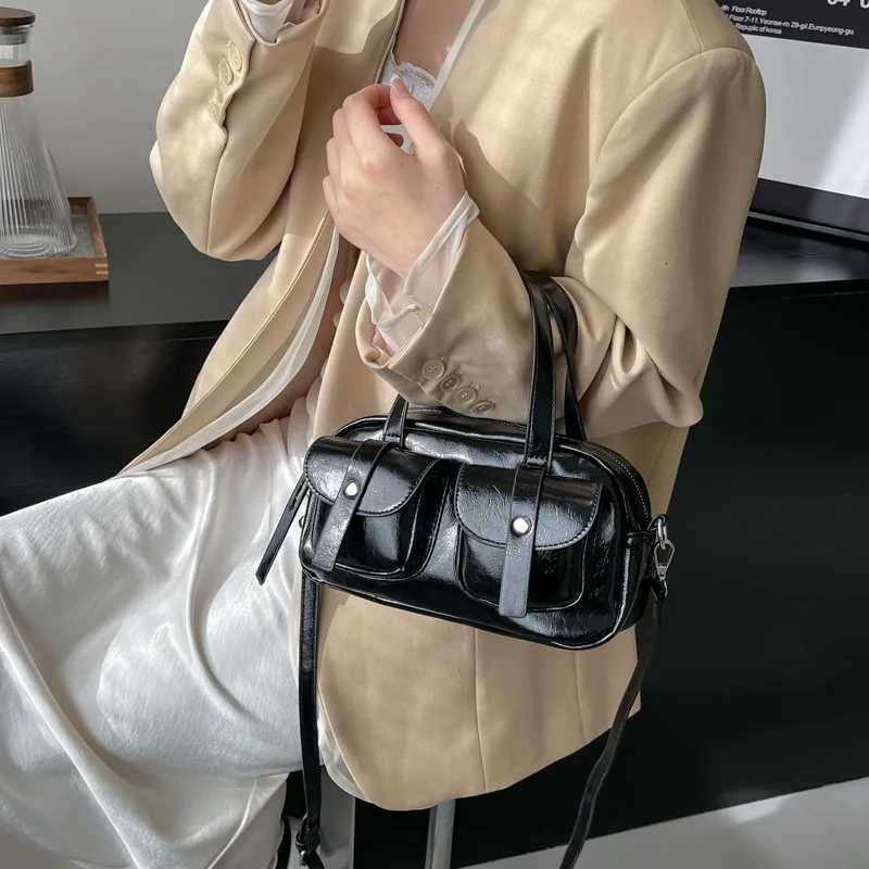 Fashion Double Pockets Design PU Leather Shoulder Bag For Women 2025 Tend Female Crossbody Bag Red Handbags Silver Lady BolsosW251115