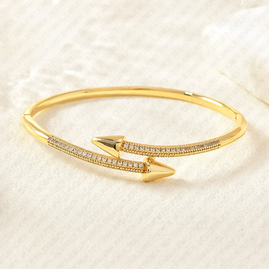 Designer Bracelet Bracelet for Women Classic Gold Open Bangle Diamond Bangles Luxury Jewlery Designer for Women Elegant Timeless Gift Premium Exclusiv