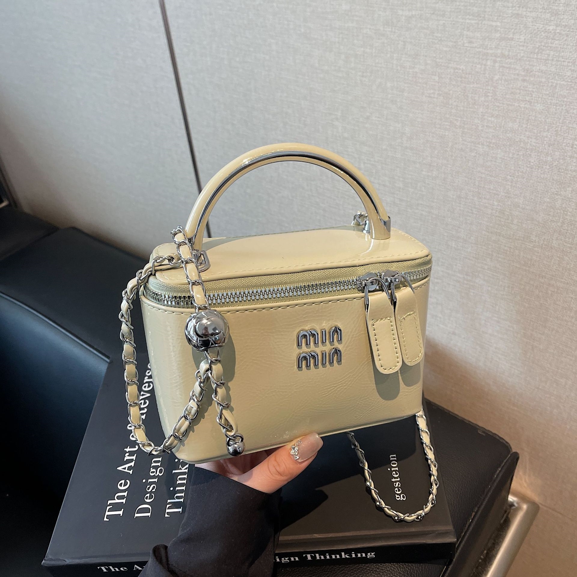 designer bag 2025 new Light luxury box bag ins handheld small square bag women's bag niche single shoulder crossbody bag