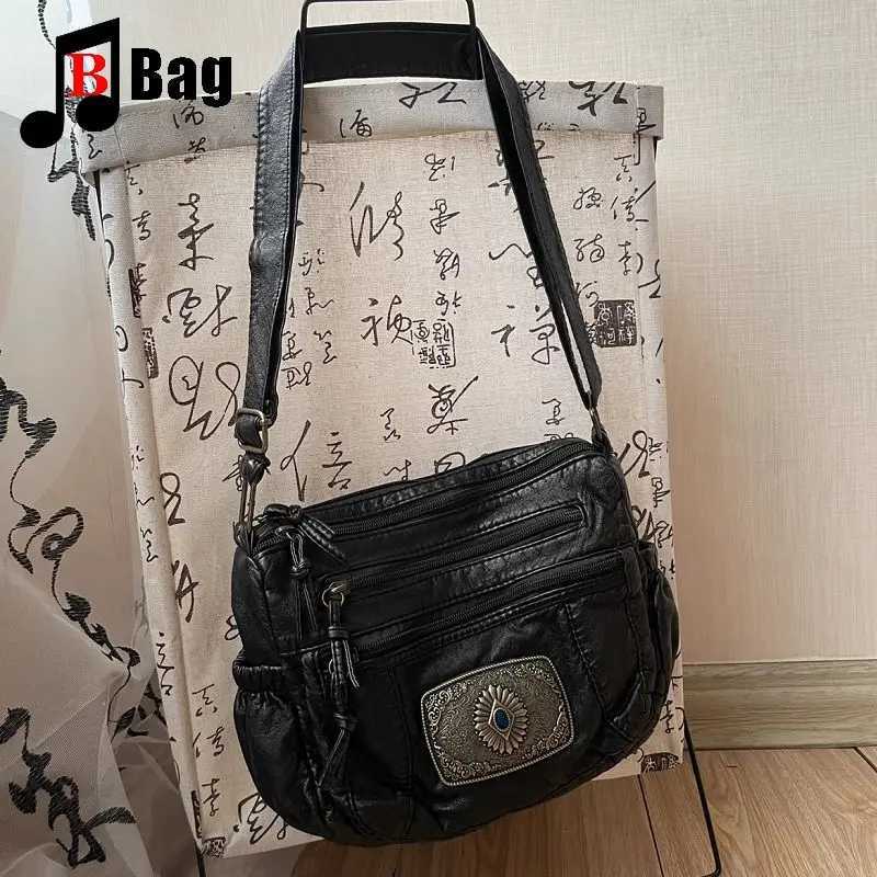Y2K Gothic Womens Girls Punk Handbags Harajuku Fashion Large Capacity Soft Leather One Shoulder Crossbody Bag Trendy TotesW251115
