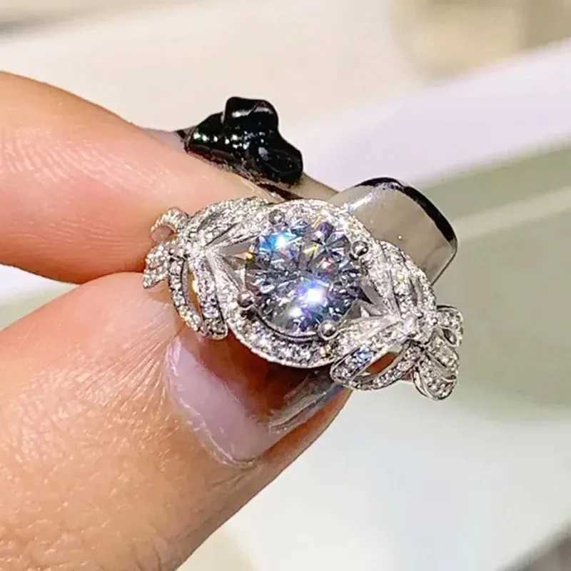 925 sterling silver womens wedding ring Exquisite bow design Sparkling cubic zirconia ring engagement party luxury jewelry W250417