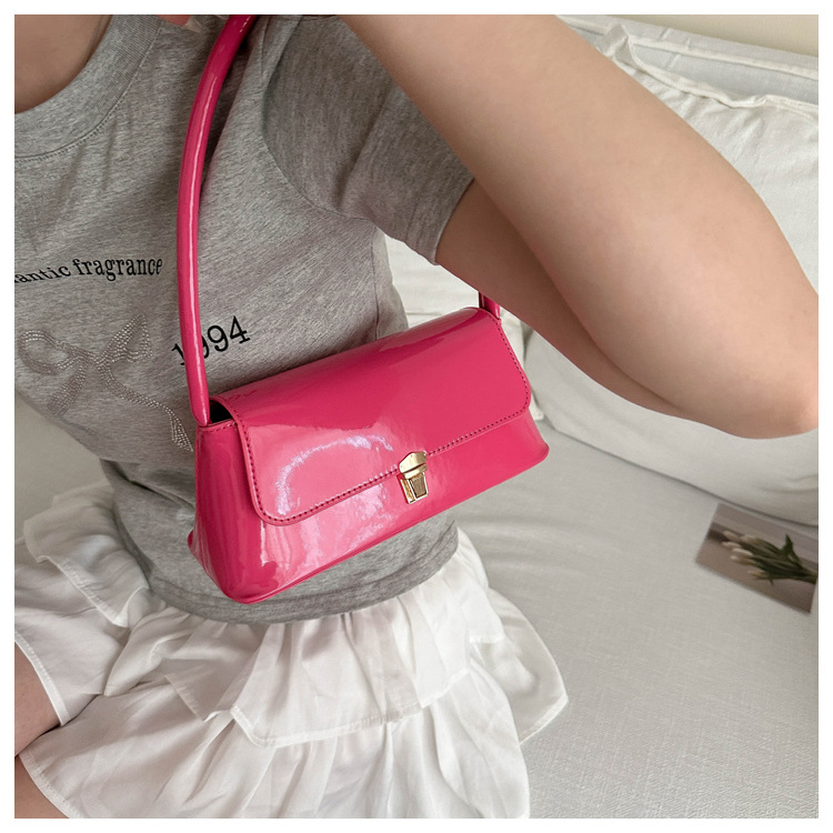 free shipping designers bags for womens 2025 New Shoulder Bag Handheld Versatile Light Luxury Simple Fashionable for daily outfit