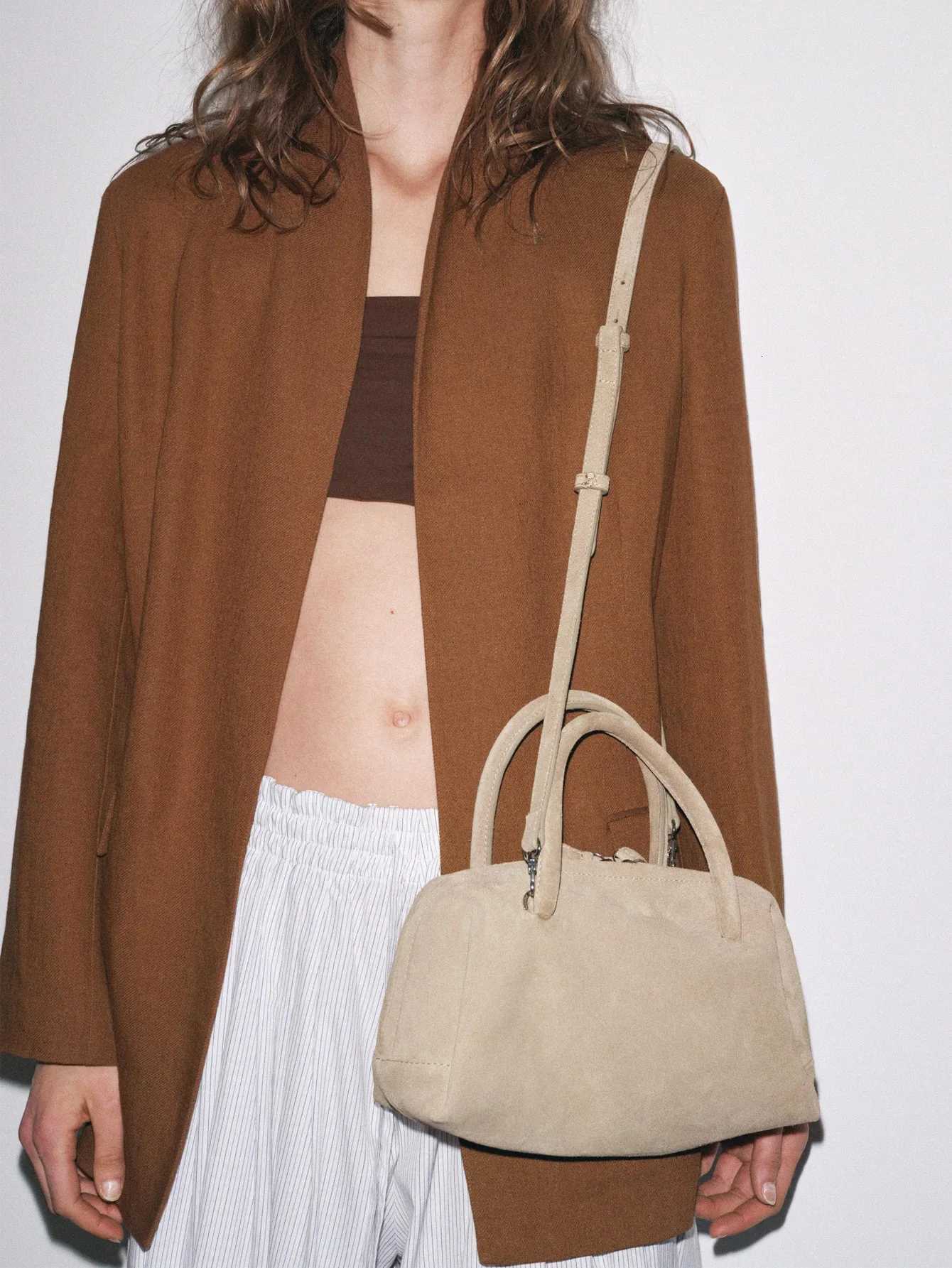 Womens Suede Bowling Bog 2025 Fashion Handbag Purse For Women Luxury Designer Croosbody Boston Bag for Ladies Small TotesW251115