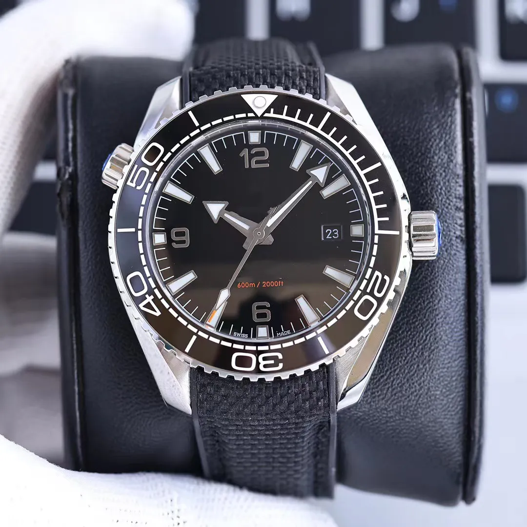 AAA Men's high-quality 43mm designer automatic mechanical movement men's business casual watch