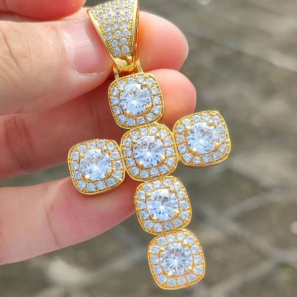 Moissanite Hip Hop Large Size AAA Cubic Zircon Cross Pendant Necklace Silver/Gold Plated Iced Out Pendant Cross Jewelry for Gift