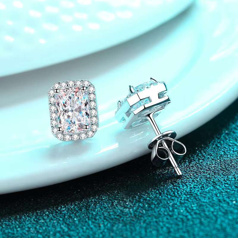 DHcollection Hot Sterg Sier Rectangular Women's Model with Pt950 Gold Plated Earrings, Moissanite Dia Earrings