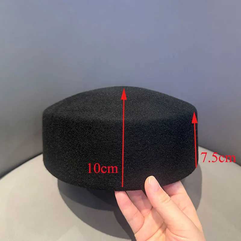 Winter New Trend Wool Short Brim Flat Beret British Pillbox Hat Ladies French Elegant Fedoras Sailor CAPtain Boina Feminina W251117