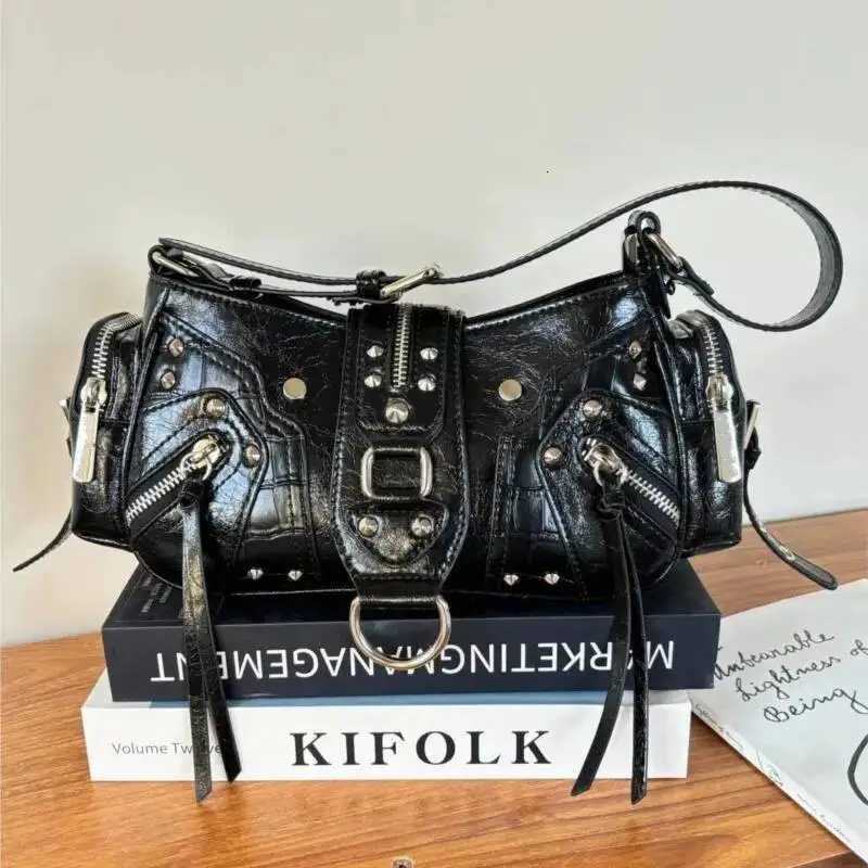 Bloom Vintage Black Y2k Shoulder Bags Women Sweet Cool Hot Girls Rivet Pu Leather Handbag Ladies Moto Biker Underarm Bag ChicW251115