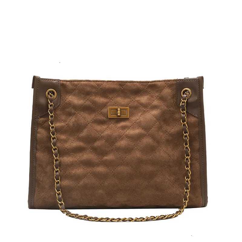2025 Womens Fashion Chain Suede Autumn New Messenger Bag Simple Retro Large Capacity Shoulder BagW251117