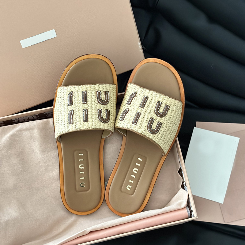 2026Top luxury brand designermmmm sandals Women's slippers High Quality Flat Woven Comfortable Casual Slippers Famous Designer Sandals Women