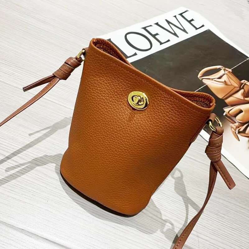 Genuine Leather Mini Bags For Women Designer Handbag And Purse 2024 New In First Layer Cowhide Lock Shoulder Mobile Phone