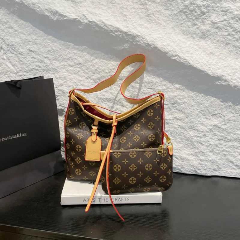 Ladies Tote Bag Made Of Premium Leather Boasting High-End Quality And Paris Trendy Daily LookW251117