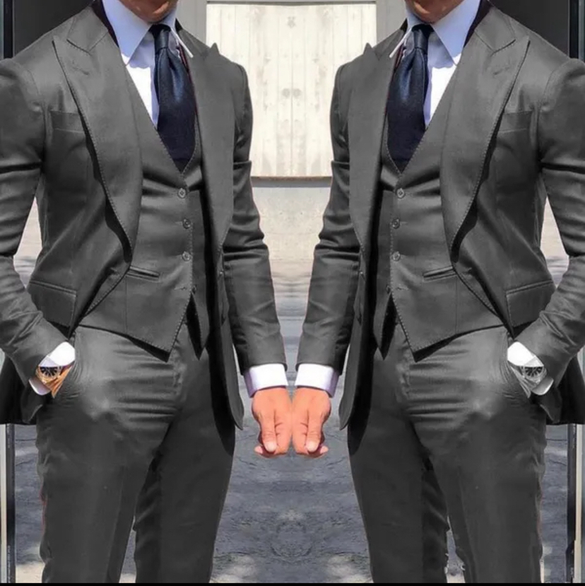 Three-Pieces Men Suits Peaked Lapel Business Casual Suit Gray Slim Fit Groom Party Coat Tailored Work Wear